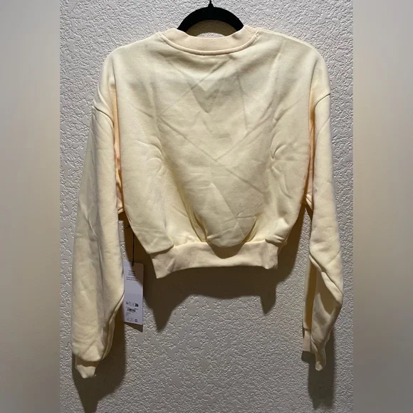 Alo NWT Cropped Accolade Crewneck Candlelight Yellow Size S